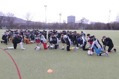 Te(am)bowing